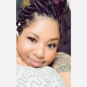 Meet your Posher, Laraysha